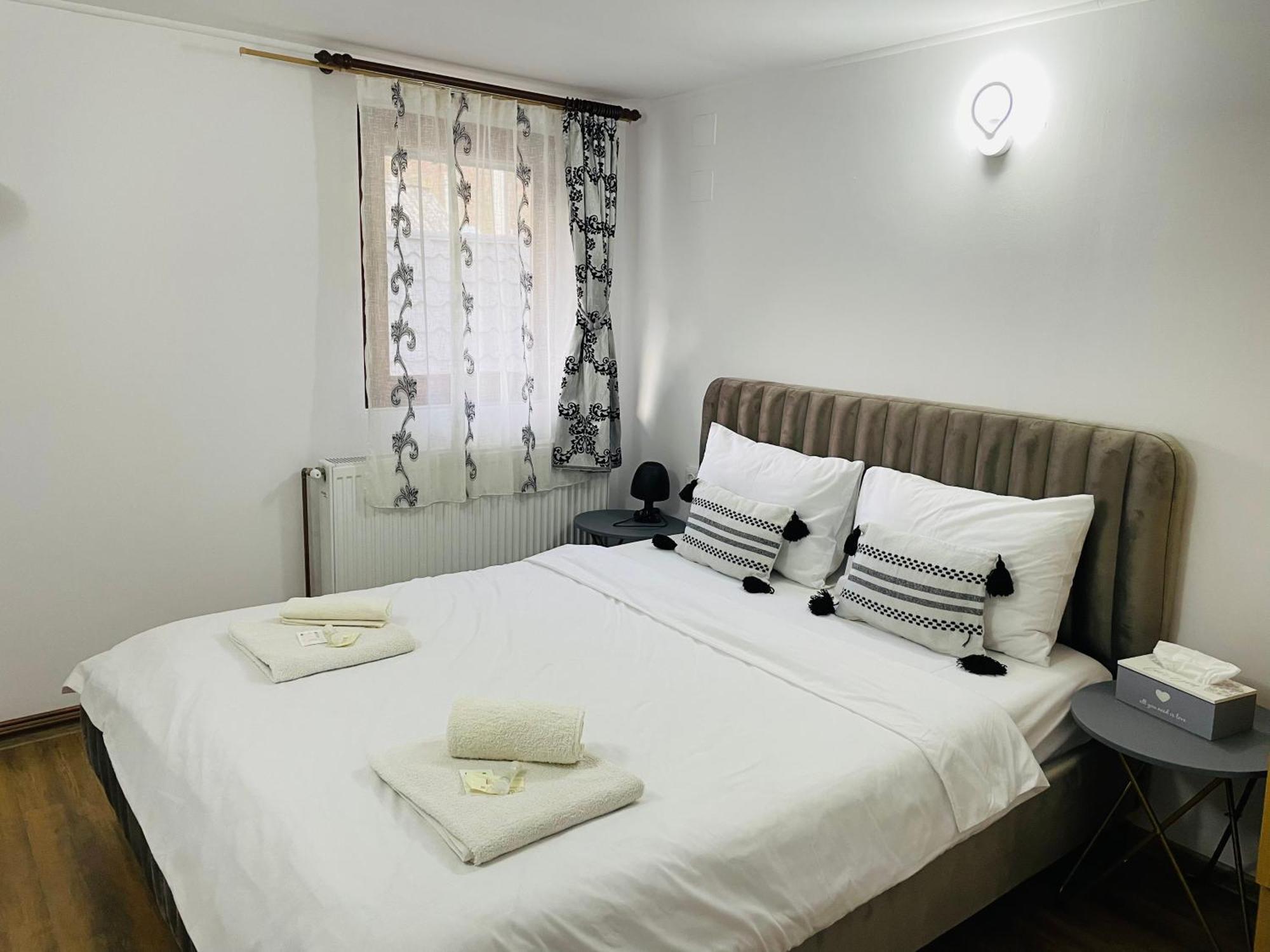 Hotel Casamaria à Slănic-Moldova Extérieur photo